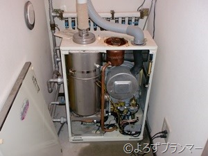 不凍液漏れの暖房ボイラー